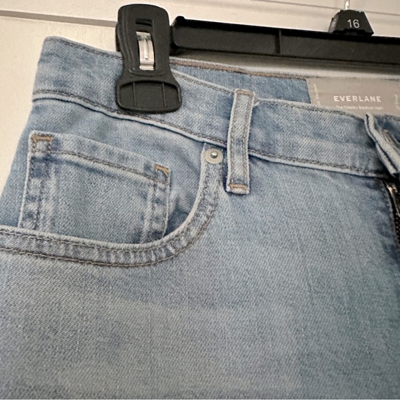 Everlane Cheeky Bootcut Cropped Jean in sunbleached blue size 27 - Picture 5 of 9